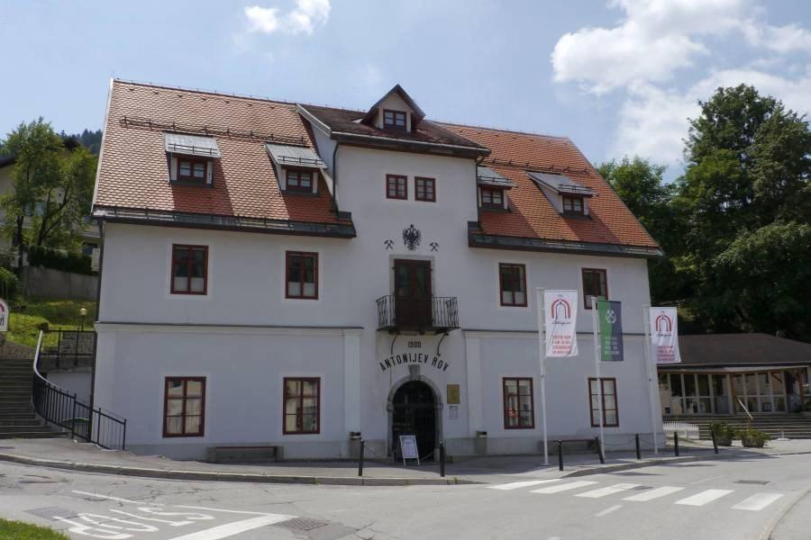 Guesthouse Barbara Idrija Exterior photo